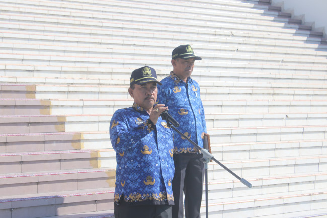 Foto. ASN di Lingkup Pemkab Kupang Diminta Agar Mendahulukan Kewajiban Sebelum Mendapatkan Hak.