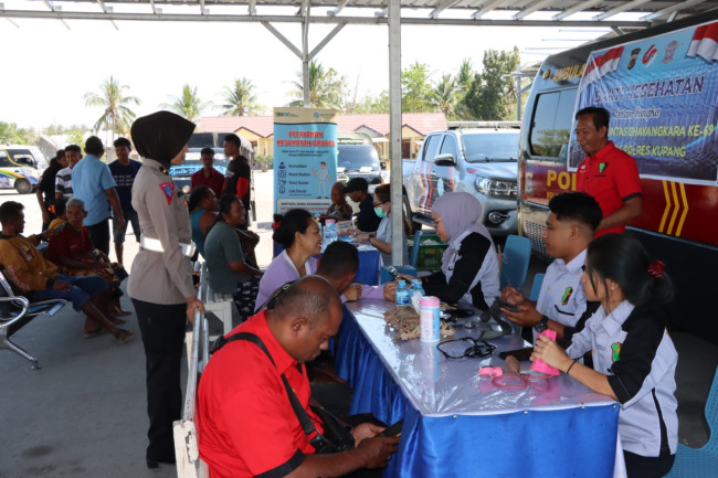 Foto. Meriahkan HUT Lantas Ke-69, Satlantas Polres Kupang Gelar Layanan Kesehatan Gratis.