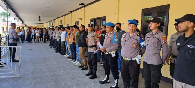 Foto. Jelang Penetapan Calon Kepala Daerah, Polres Kupang Siagakan Puluhan Personil.