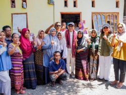 Kunjungi Keluarga Muslim di Alor, Ansy Lema: Menghormati Adat dan Keluarga Sebagai Bagian Dari Jati Diri