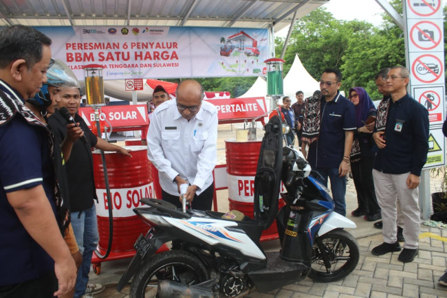 Foto. Pemerintah Pusat Resmikan BBM Satu Harga di Kabupaten Kupang.
