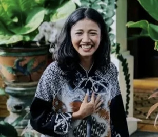 Foto. Awalnya Dicibir Minim Pengalaman Politik, Aurum O. Titu Eki Kini Jadi Wakil Bupati Termuda di Indonesia.