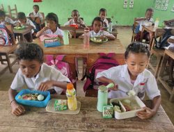 Yayasan Sahabat Pedalaman Uji Coba Makan Bergizi Gratis di 2 Sekolah di Kabupaten Kupang