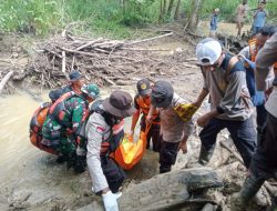 Tim SAR Gabungan Berhasil Temukan Korban yang Hanyut di Sungai Manumutin