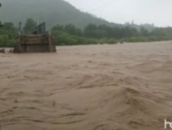 Banjir Terjang Pemukiman Warga di Kupang, 1 Orang Meninggal, 1 Masih Masih Pencarian