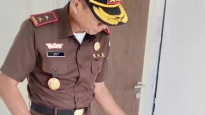 Foto. Foto rumah eks Timor-Timur di Kupang yang mengalami kerusakan sebelum serah terima proyek.