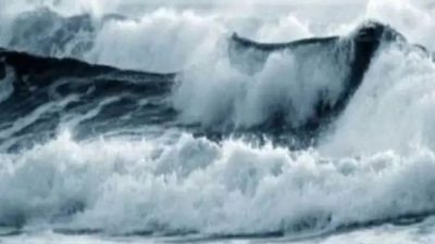 BMKG Keluarkan Peringatan Dini Gelombang Tinggi 2 Hingga 4 Meter di Laut Jawa dan NTT