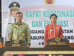 Rapat Bersama Tenaga Kesehatan, Bupati Kupang Tekankan Pelayanan Maksimal kepada Masyarakat
