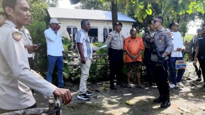Foto. Rekonstruksi Kasus Pembunuhan Gegara Meriam Kaleng di Kupang, 18 Adegan Diperagakan Pelaku.