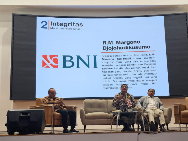 Foto. Perwakilan BNI 46 menyampaikan dukungannya dalam seminar pengusulan RM Margono sebagai Pahlawan Nasional.
