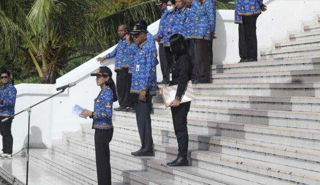Foto. Pimpin Apel Kesadaran ASN Pemkab Kupang, Wakil Bupati Serukan Disiplin dan Loyalitas.