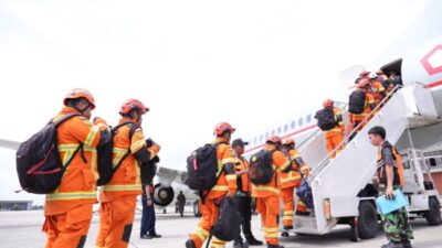 Foto. Tim USAR Indonesia bersiap berangkat ke Myanmar pasca gempa magnitudo 7,7.