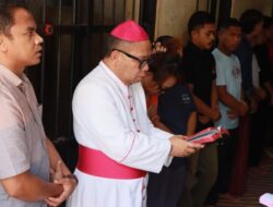 Uskup Labuan Bajo Berikan Pembinaan Rohani Bagi Tahanan Polres Manggarai Barat