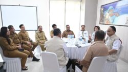 Rapat kerja Menteri Koperasi bersama kepala daerah se-daratan Timor membahas program Koperasi Desa Merah Putih.