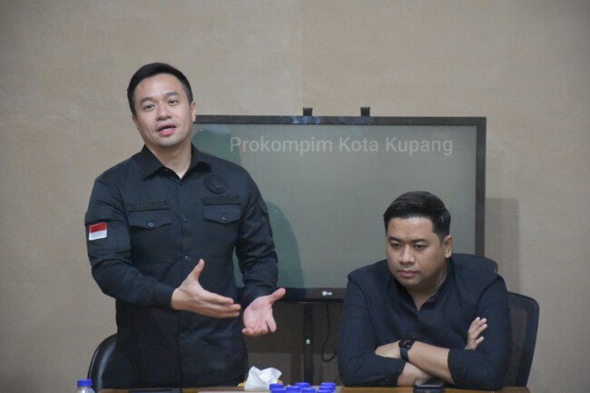Wali Kota Kupang dr. Christian Widodo menyampaikan dukungan penuh terhadap Prosesi Paskah 2025.