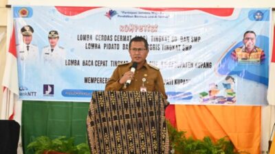 Bupati Kupang Yosef Lede membuka kompetisi pendidikan perdana dalam rangka Hardiknas 2025 di Sekolah Kasih Karunia, Kupang Timur.