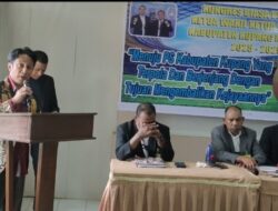 Usai Terpilih Secara Voting, Teldy Sanam Berpantun dan Voters Membalas Cakep! Spirit Baru Sepak Bola Kabupaten Kupang Dimulai