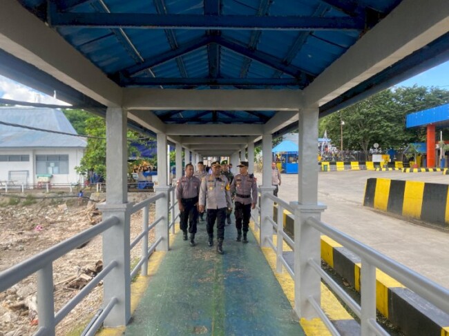Kapolres Kupang Sisir Pos Pengamanan Semana Santa Turangga 2025: Waspada Total, Tak Ada Ruang untuk Lengah!