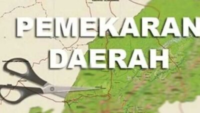 Peta Indonesia dengan tanda wilayah usulan DOB dan tanda Moratorium Masih Berlaku.