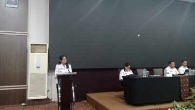 Wakil Bupati Kupang Aurum Titu Eki membuka Rapat Koordinasi TPPS tentang penanganan stunting berbasis digital di T-More Hotel.